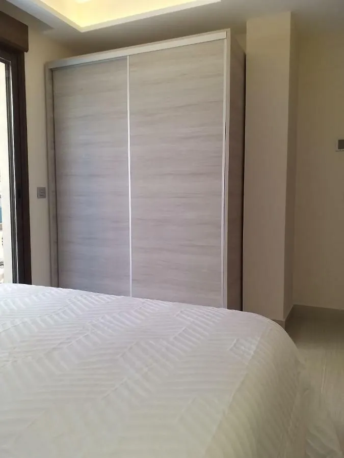 פואנגירולה Apartamentos Vacacionales Joctis, 2º B 0*,  ספרד