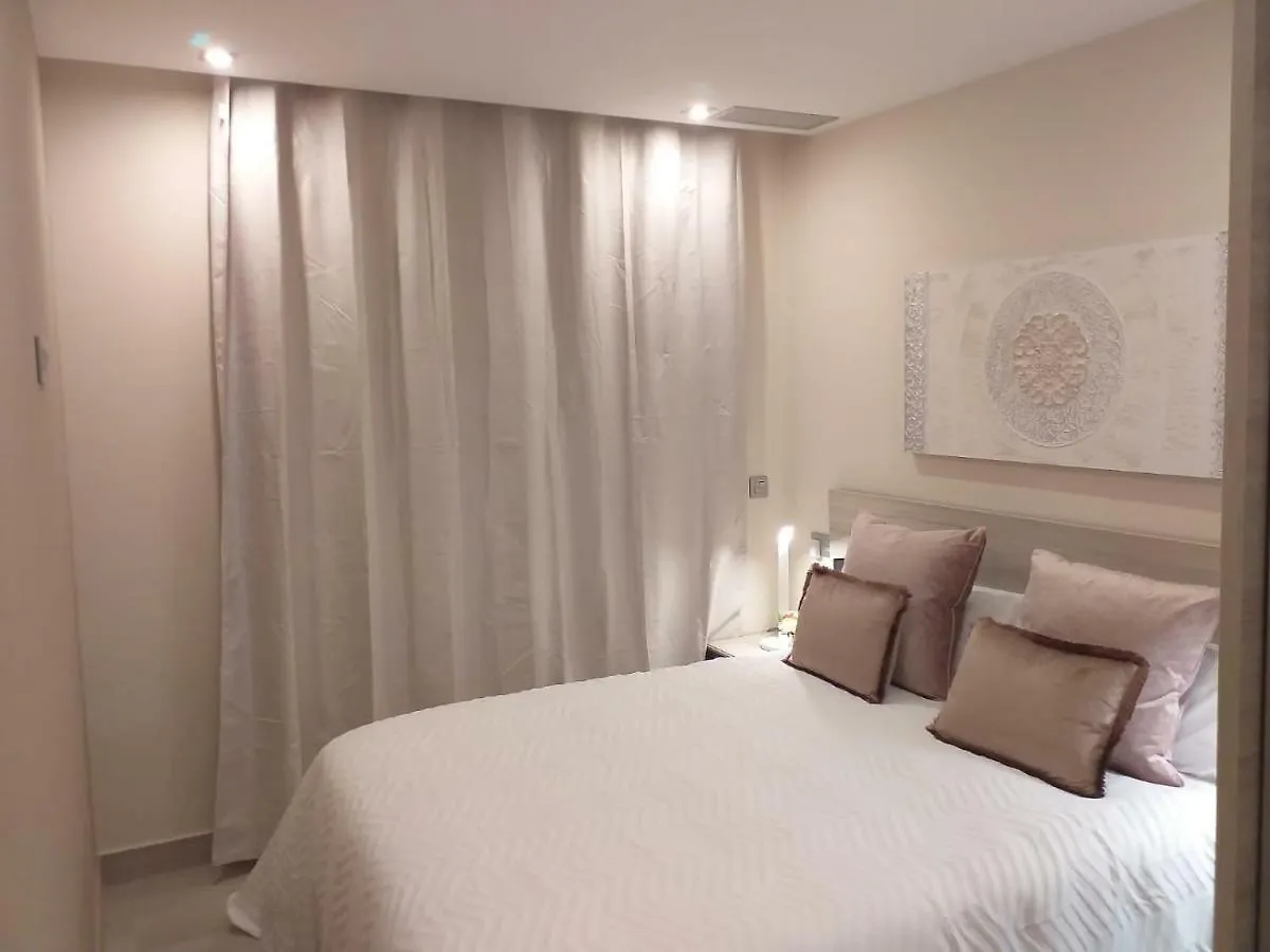 Apartamentos Vacacionales Joctis, 2º B 푸엔히롤라 아파트